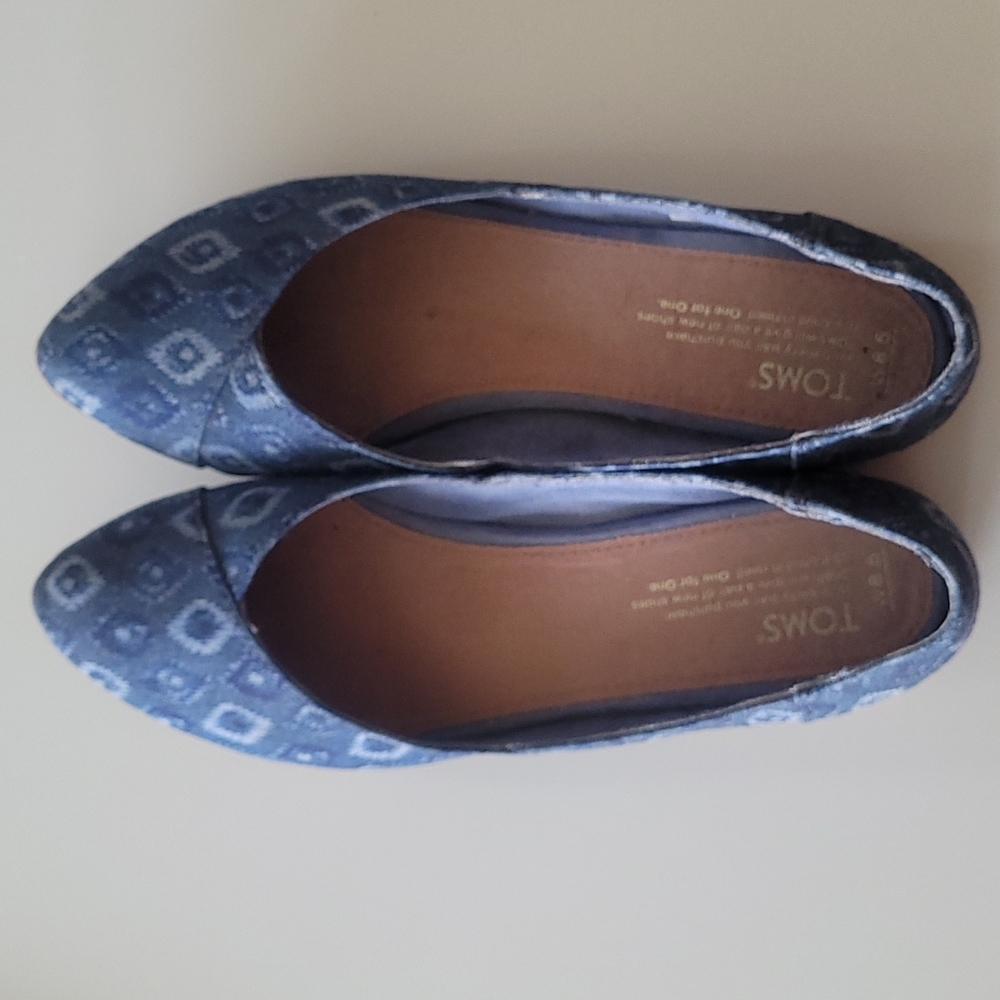 TOMS Jutti Blue Washed Denim Diamond Flats 8.5